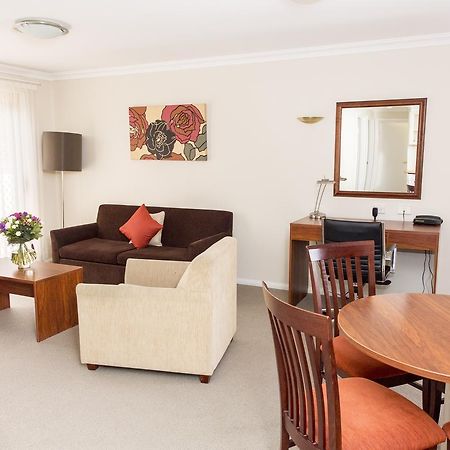 Charlotte Apartments Bathurst Exteriér fotografie