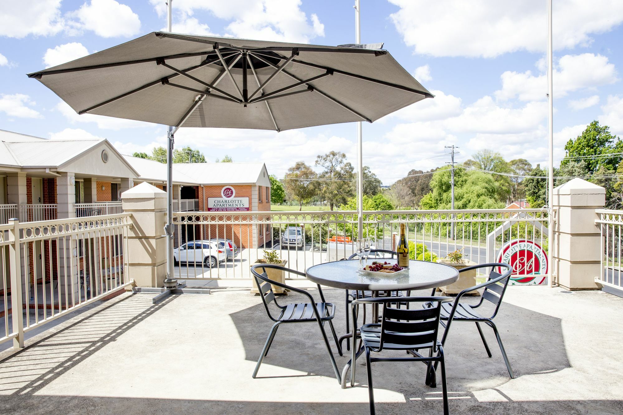 Charlotte Apartments Bathurst Exteriér fotografie