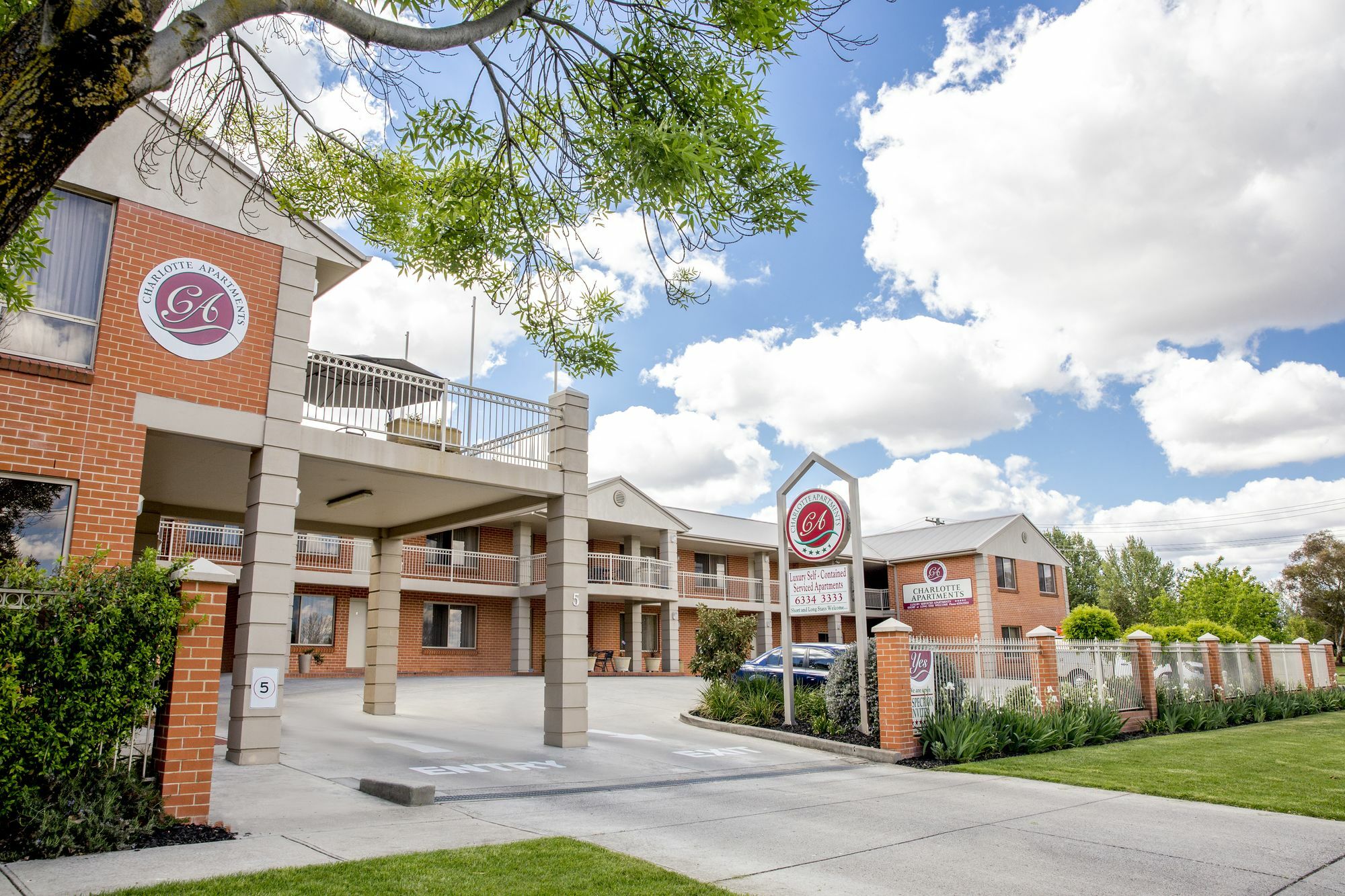 Charlotte Apartments Bathurst Exteriér fotografie