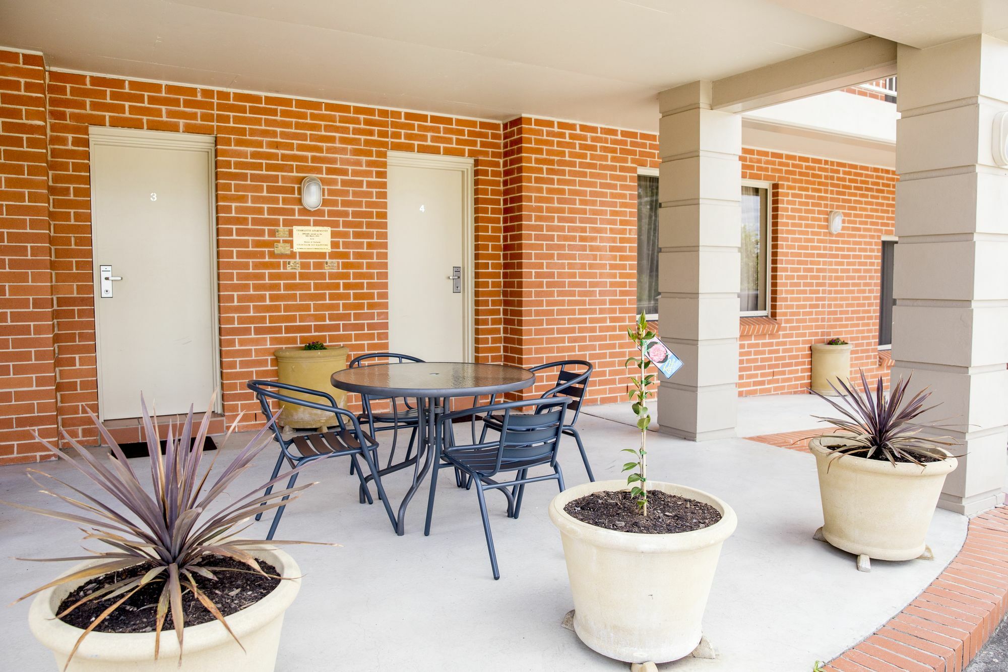 Charlotte Apartments Bathurst Exteriér fotografie