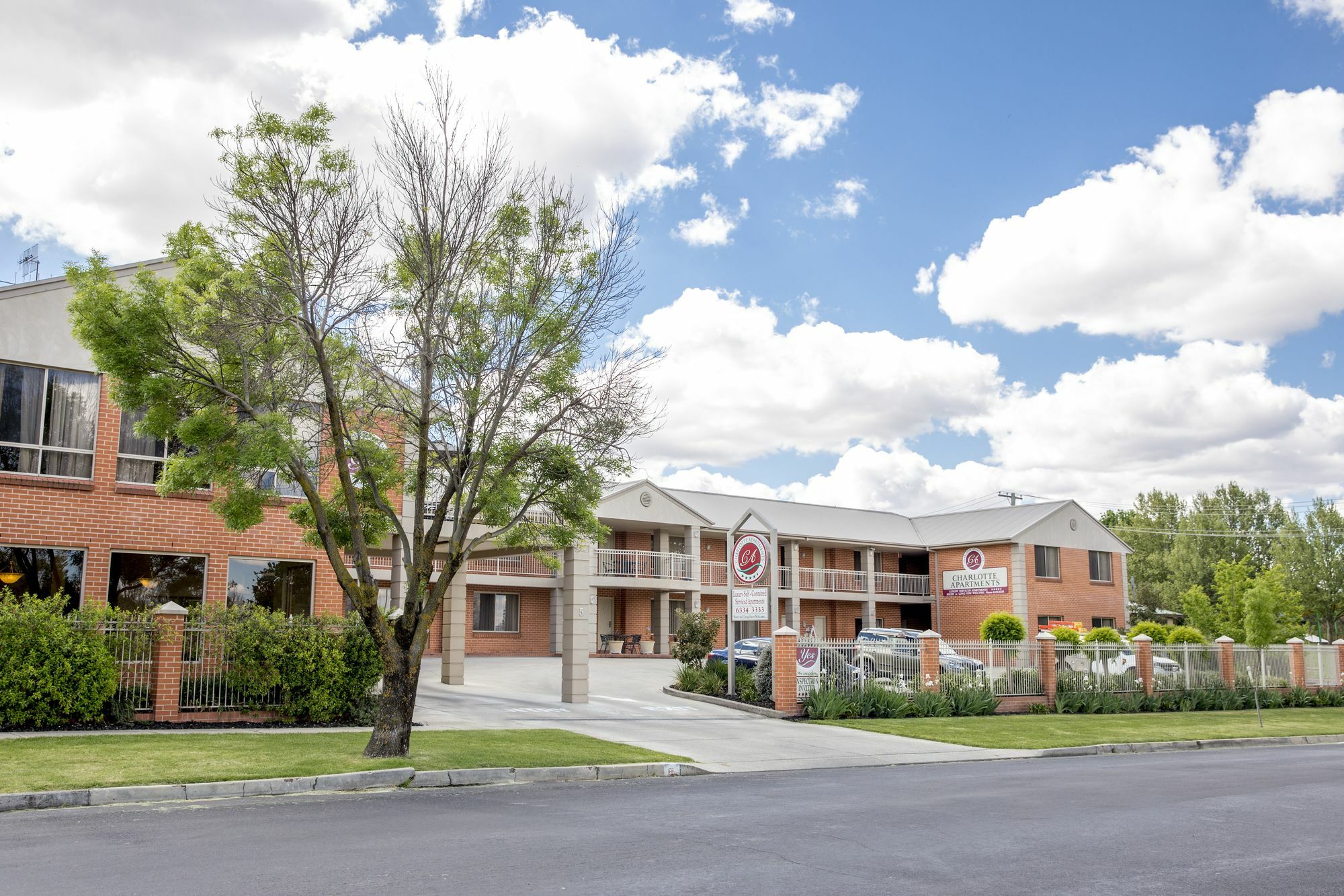 Charlotte Apartments Bathurst Exteriér fotografie